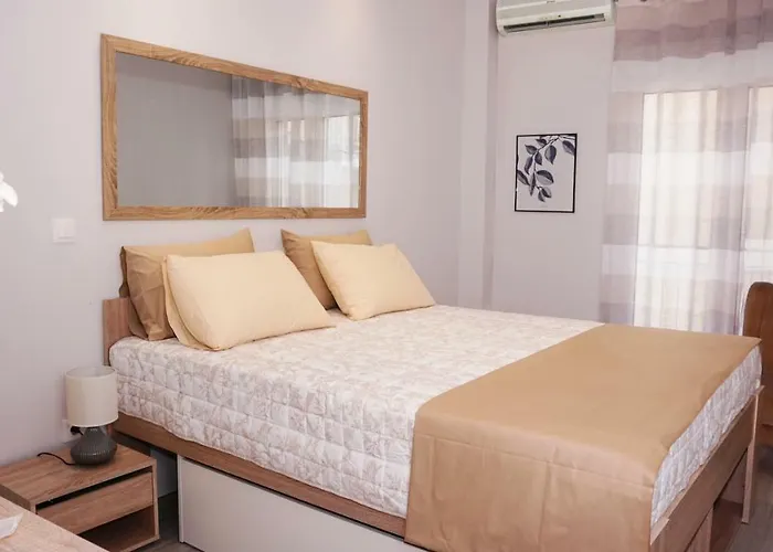 Cozy Home In Thessaloniki Center